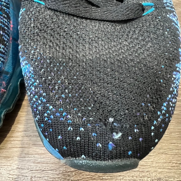 Nike Flyknit Max Womens Black/Blue/Hyperpunch 620659--002 - Picture 4 of 9